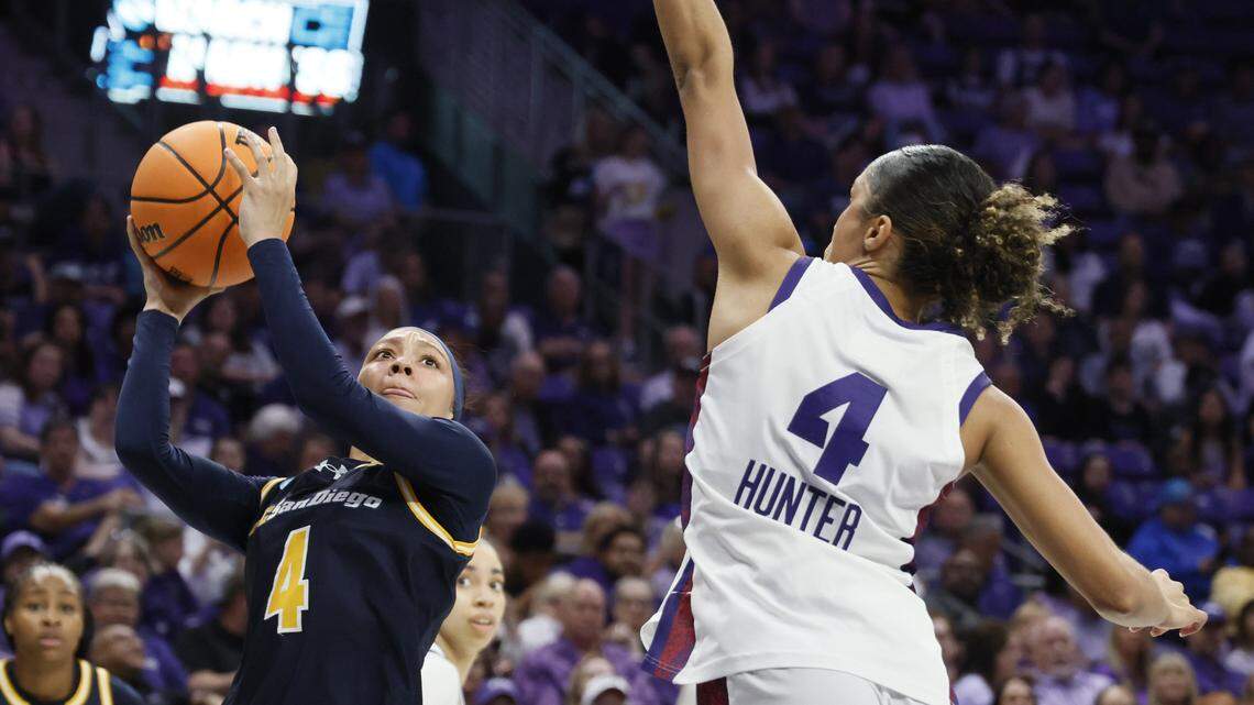 Where to park for March Madness games in Fort Worth