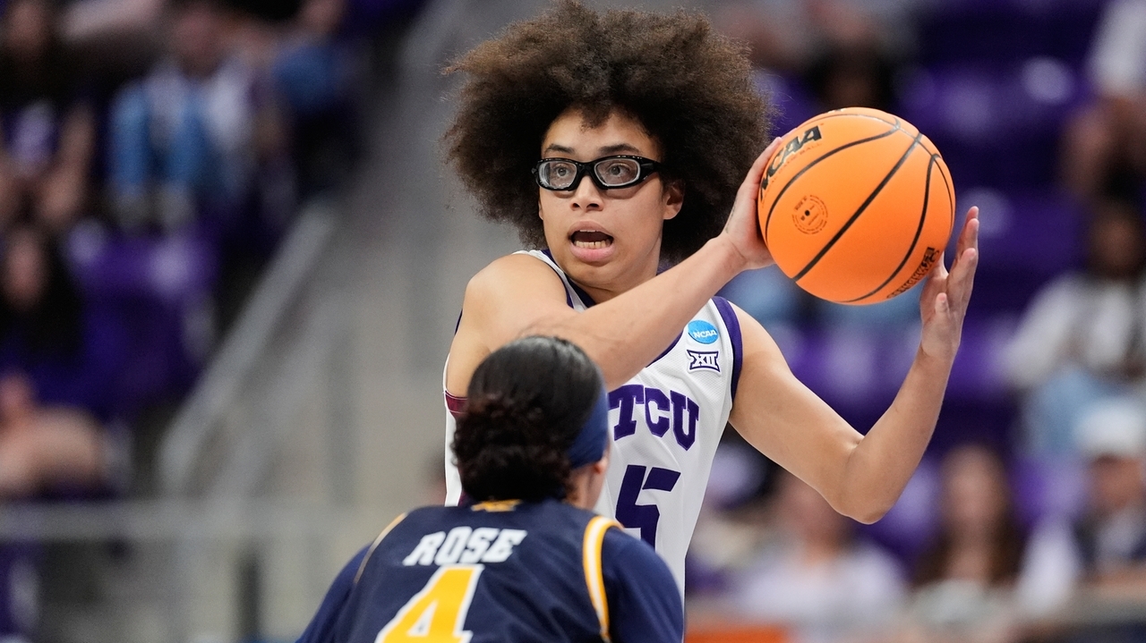 TCU's Olivia Miles becomes 3rd player with multiple triple-doubles in women's NCAA Tournament