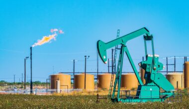 Senator launches investigation into methane pollution in Texas' Permian Basin