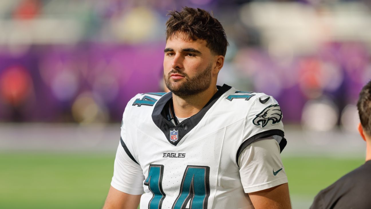 Cowboys QB Sam Howell's first start was a win vs. Dallas