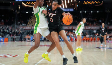 Oregon's Amina Muhammad returns to play Texas in NCAA Tournament