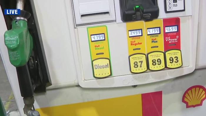 Gas prices rising fast in Houston, could hit $4 a gallon as oil prices surge amid global conflict