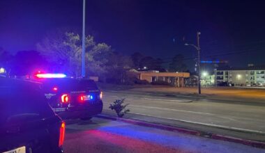 Houston crime: Victim shot during robbery on Pinemont Drive, suspect located