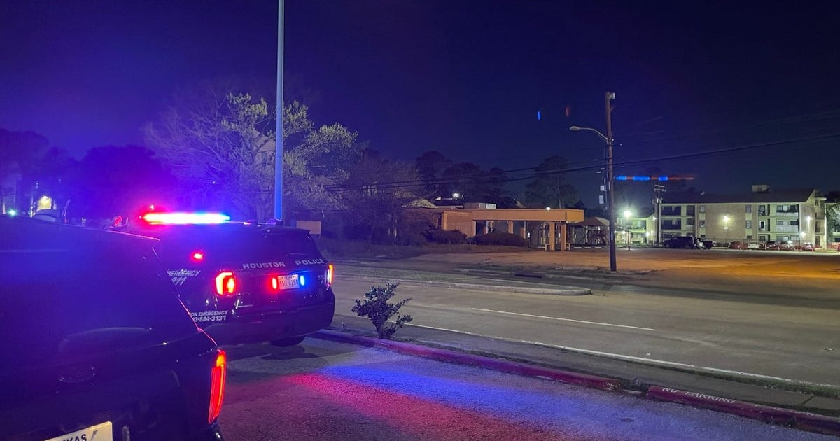 Houston crime: Victim shot during robbery on Pinemont Drive, suspect located