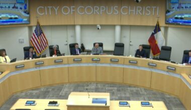 Texas city council that opposed water plan now moving to oust mayor