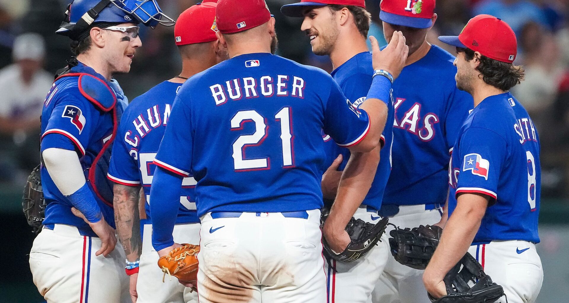 Rangers rookie pitcher finds out he made the team during a mound visit from manager