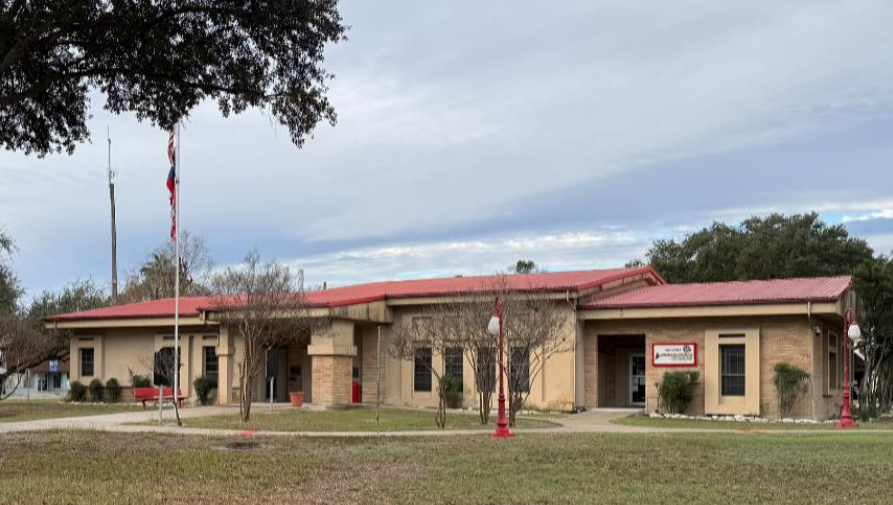 Corpus water disaster leaves tiny Texas neighbors in the dust