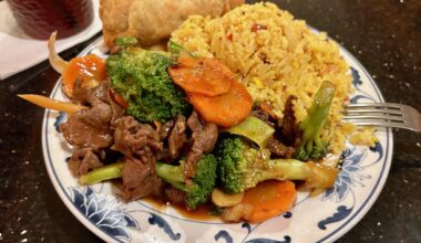 The beef and broccoli lunch special from Hung Fong comes with pork fried rice. 