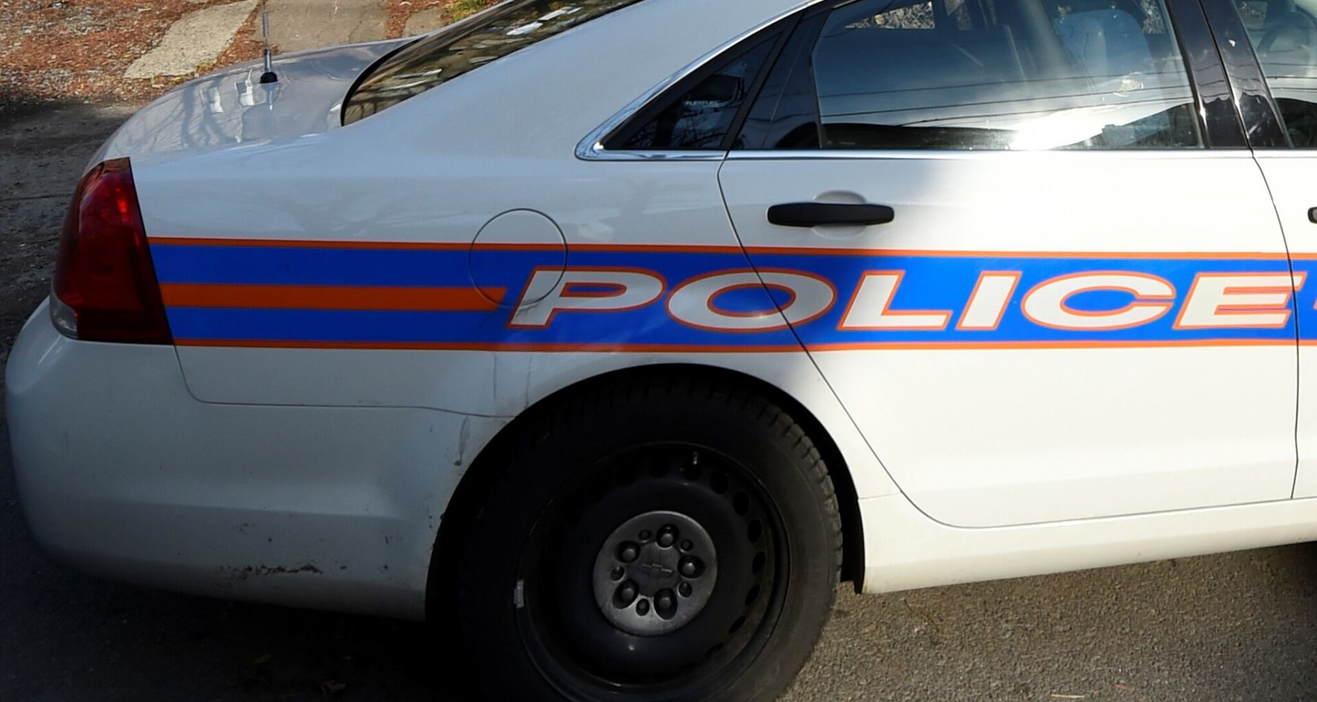 Castle Hills officer shoots, kills driver who had 'edged' weapons