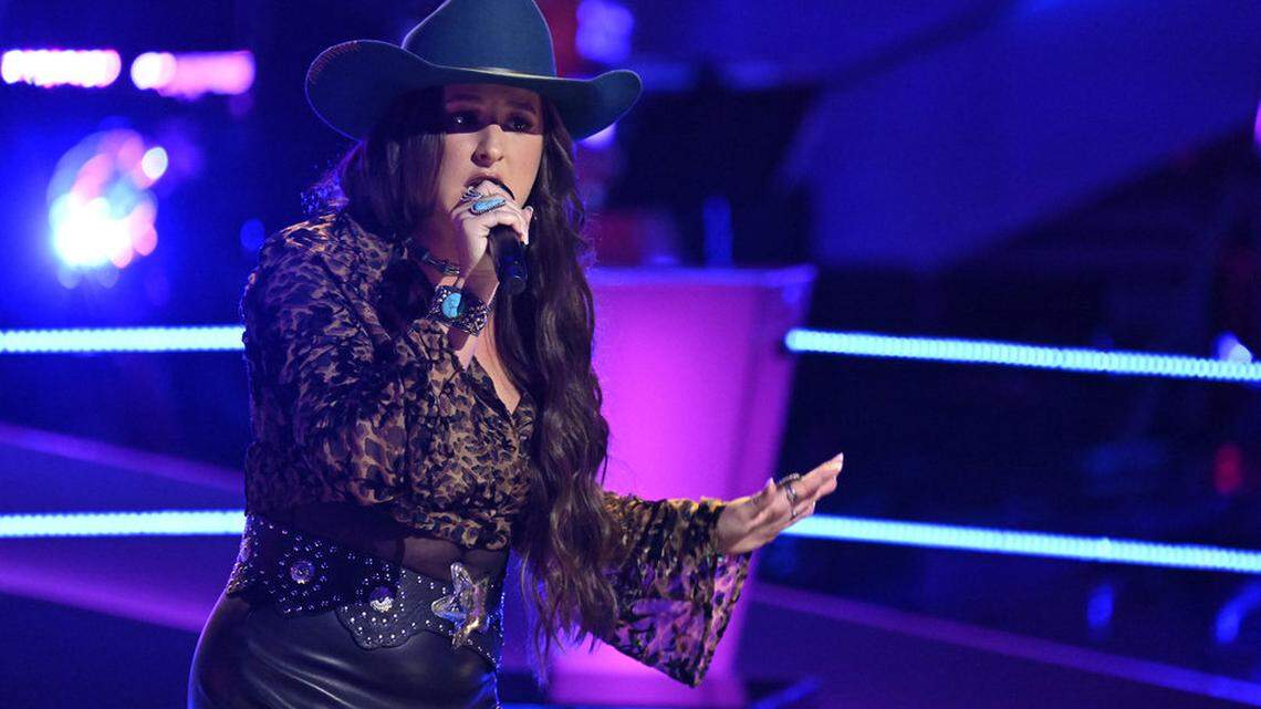 Arlington native sings on battle round of NBC’s ‘The Voice’
