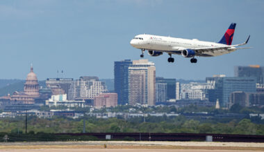 Delta suspends special service for members of Congress during shutdown