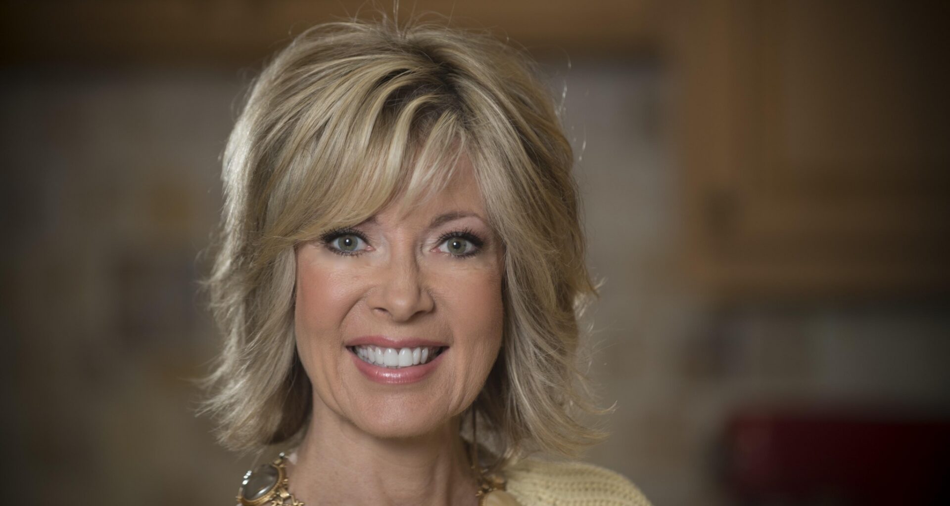 Beloved San Antonio TV personality slams 'elite' amid TSA lines