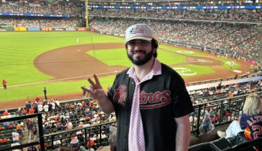 Houston fans who went to both Astros, UH basketball games on same day