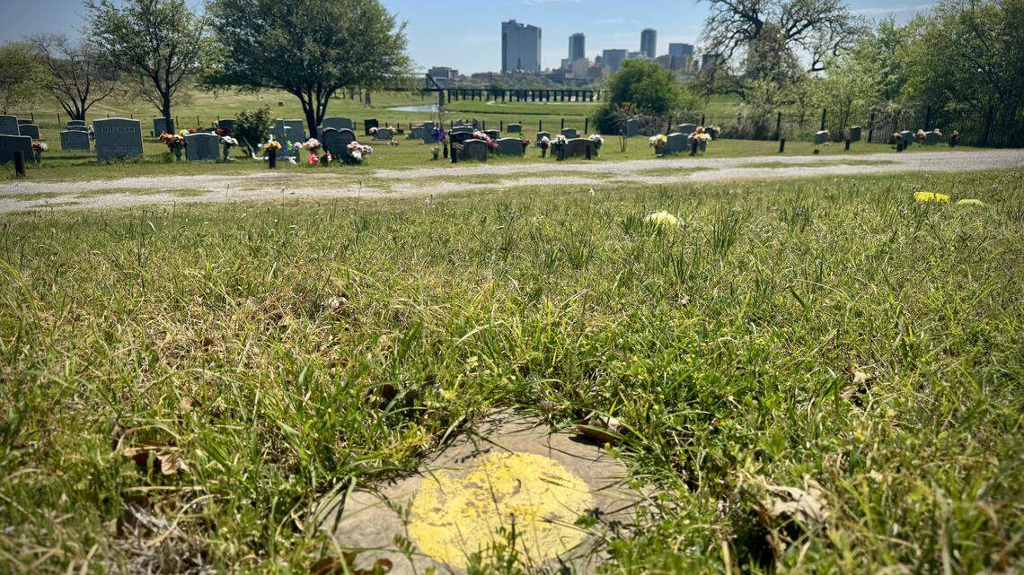 Beneath downtown Fort Worth, prehistoric burial grounds