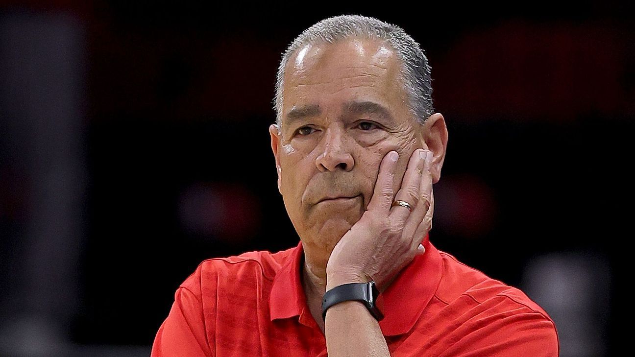 Sampson discusses coaching future after Houston's Sweet 16 loss