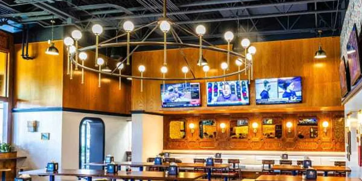 Austin's Pinthouse Pizza untaps first San Antonio brewpub