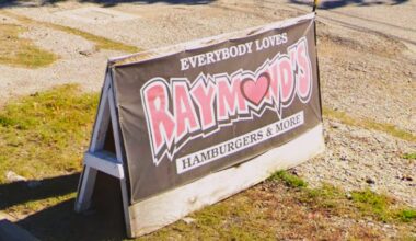 Everybody Loves Raymond’s closes East Side burger outpost