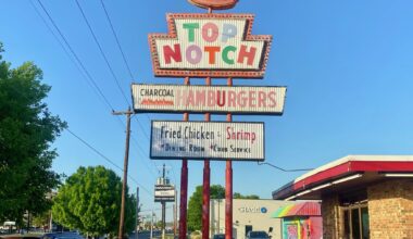 Signage for Top Notch Hamburgers in Austin.