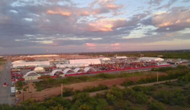 Microsoft takes over a Texas AI data center expansion after OpenAI backs away