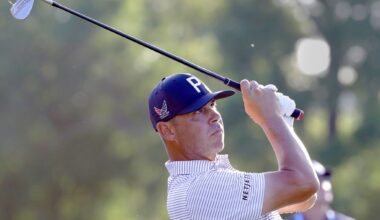 Gary Woodland surges to a 3-shot lead at the Houston Open, shortly after revealing PTSD diagnosis