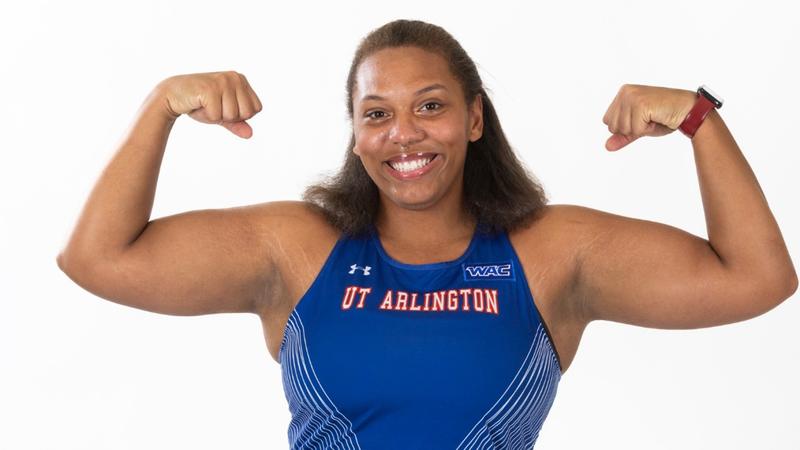 Puryear Breaks School Record on Day One of Clyde Hart Classic