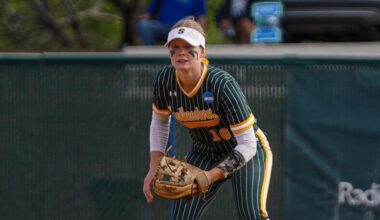 SLU Rolls to 14th Straight Victory with 12-2 Win over Islanders