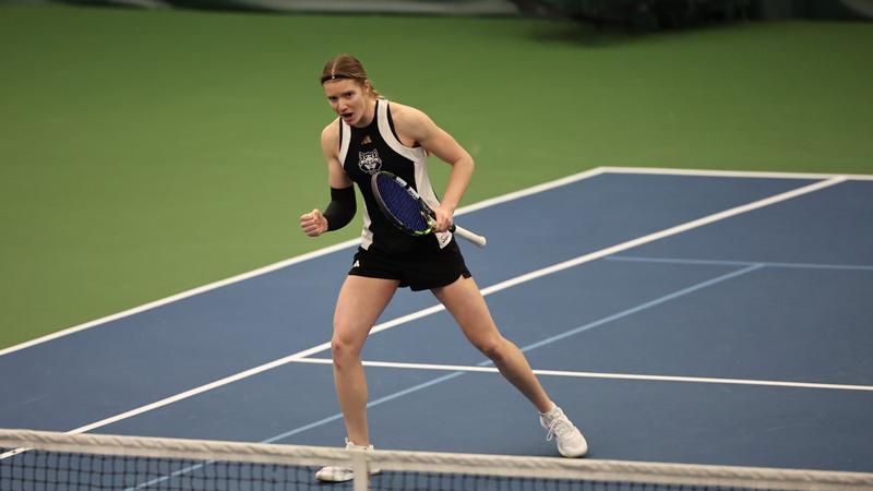 Red Wolves Close Road Stretch With Sweep at UT Arlington