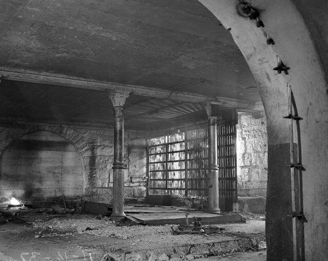 November 1937: What remains of the Fort Worth city jail as it’s being demolished.