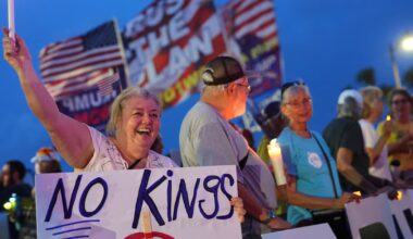 North Texas No Kings protests begin in Frisco