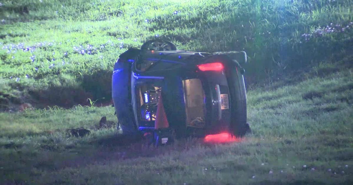 Dallas Fire-Rescue extricates three people pinned in SUV rollover on South Walton Walker Blvd.