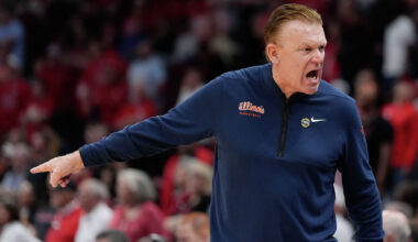 Houston Elite Eight ticket prices crash