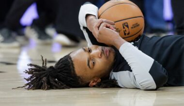 How Spurs handle grueling schedule with advice from medical staff