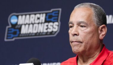 Kelvin Sampson to return in 2026-27