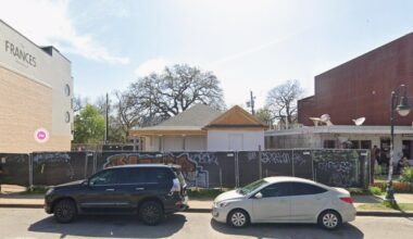 The house at 1119 E 11th Street in Austin that's reportedly slated for a restaurant transformation after sitting vacant for years.