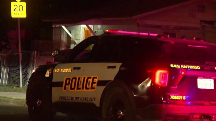 Woman detained after stabbing on Southwest Side, police say