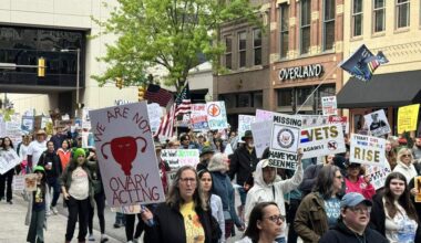 Hundreds march for “No Kings” protest in Fort Worth Saturday