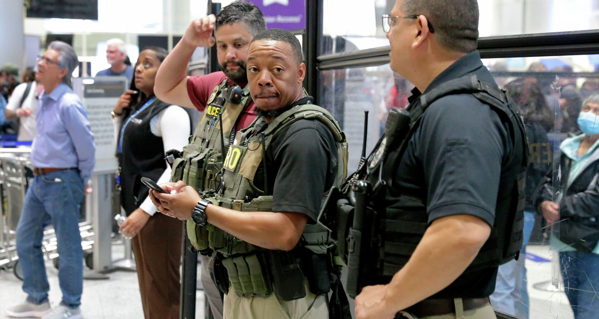 Houston airport's only TSA checkpoints pass 4-hour waits