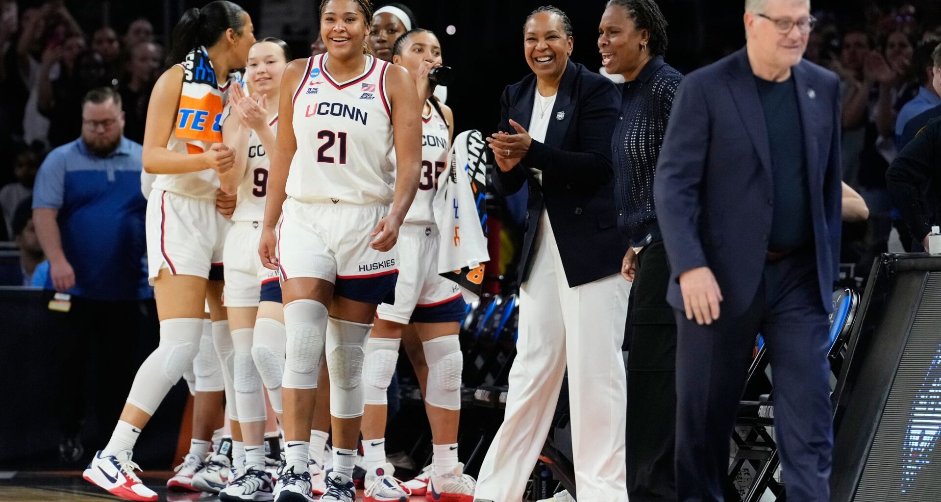 UConn and Geno Auriemma beat Notre Dame 70-52 to secure 25th women's Final Four appearance