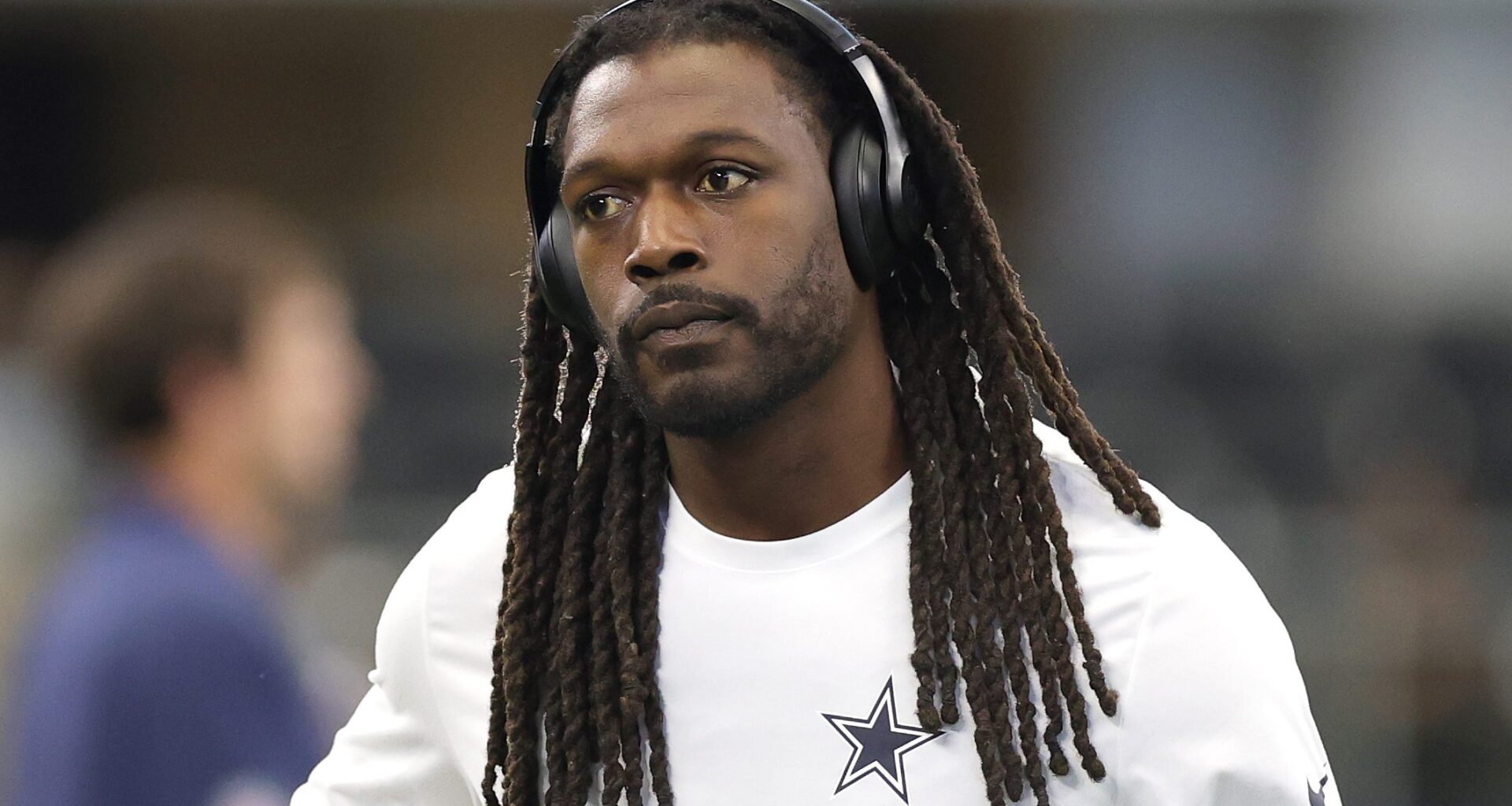 Ex-Cowboys Sack Leader Sends Warning Amid Free Agency