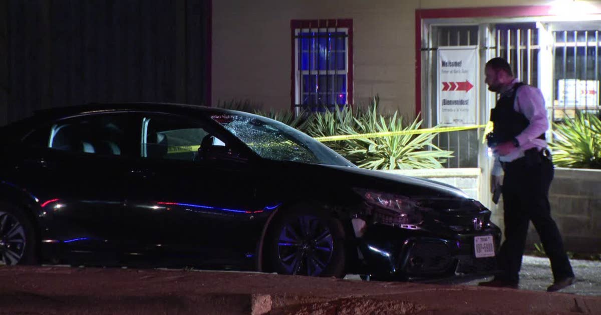 Man struck and killed on Fort Worth Avenue in West Dallas