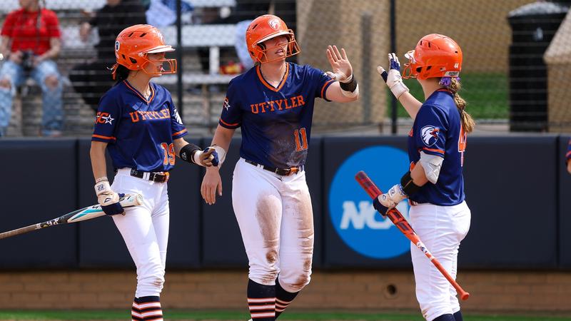 Whataburger Week 10 Preview: Softball