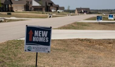 Tarrant County’s population gain ranks 15th in 2025