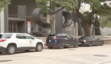 Non-profits at HISD: District approves plan that will turn over control of top-performing schools to non-profit organizations