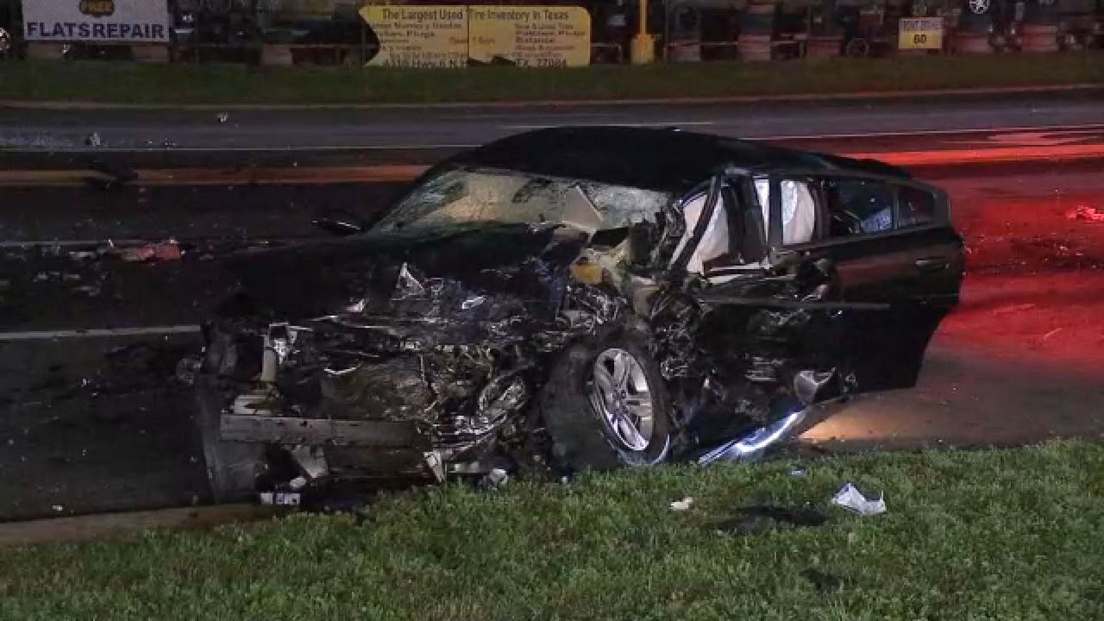 Woman killed, 2 injured in wrong-way crash on Highway 6, Harris County Sheriff's Office says