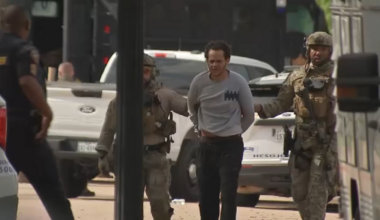 Suspect surrenders after hourslong SWAT standoff outside west Harris County home, HCSO says