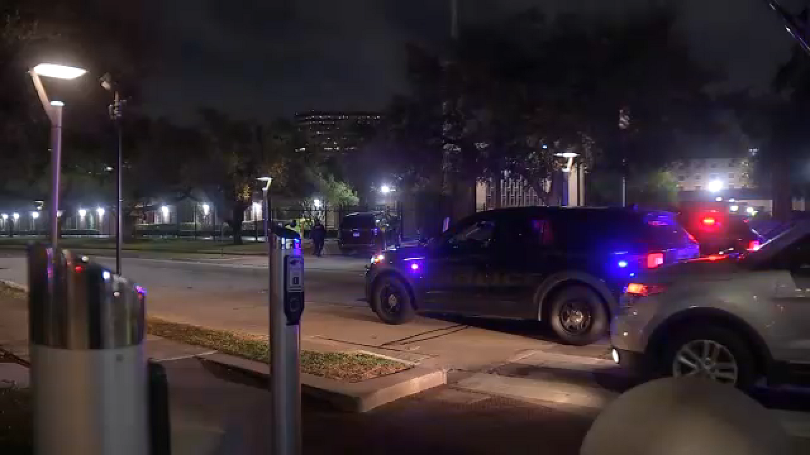 Pedestrian dies after being hit by rideshare driver in Galleria area near W. Alabama and Sage, Houston PD says