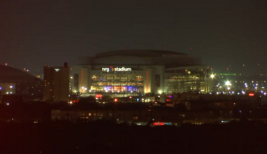 People running at Rodeo carnival prompts closure hours early, Houston Livestock Show & Rodeo officials say