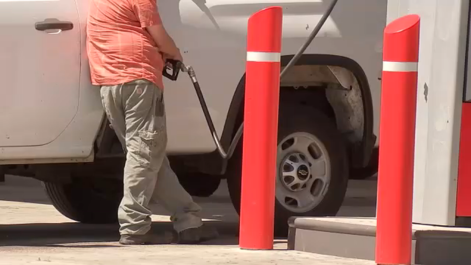 How Houstonians are dealing with rising gas prices?