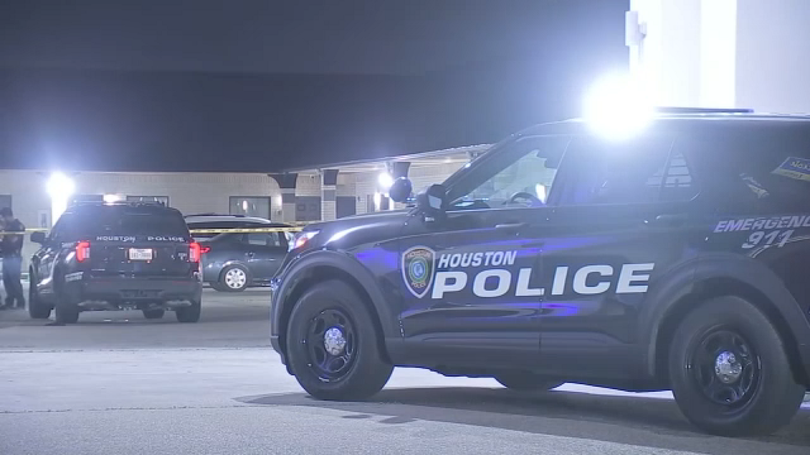 Scottish Inn shooting: Police say fight over blocked motel doorway led to man dead, another shot near Antoine in NW Houston
