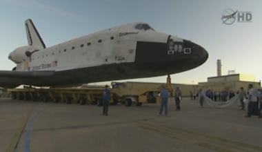 NASA seeks proposals to move Space Shuttle Discovery from Virginia to Houston's Johnson Space Center